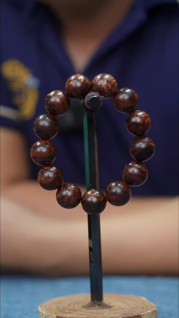 黄花梨/降香黄檀海南黄花梨褶皱瘤疤花1.8手串（288）