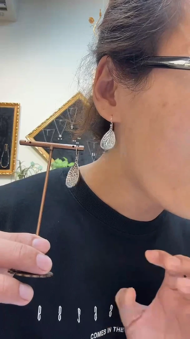 无925银做****吖小片片S925银耳坠