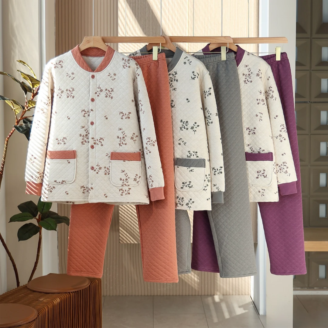 中老年保暖女士新款三层款睡衣家居服套装秋衣裤冬款套装加厚防风