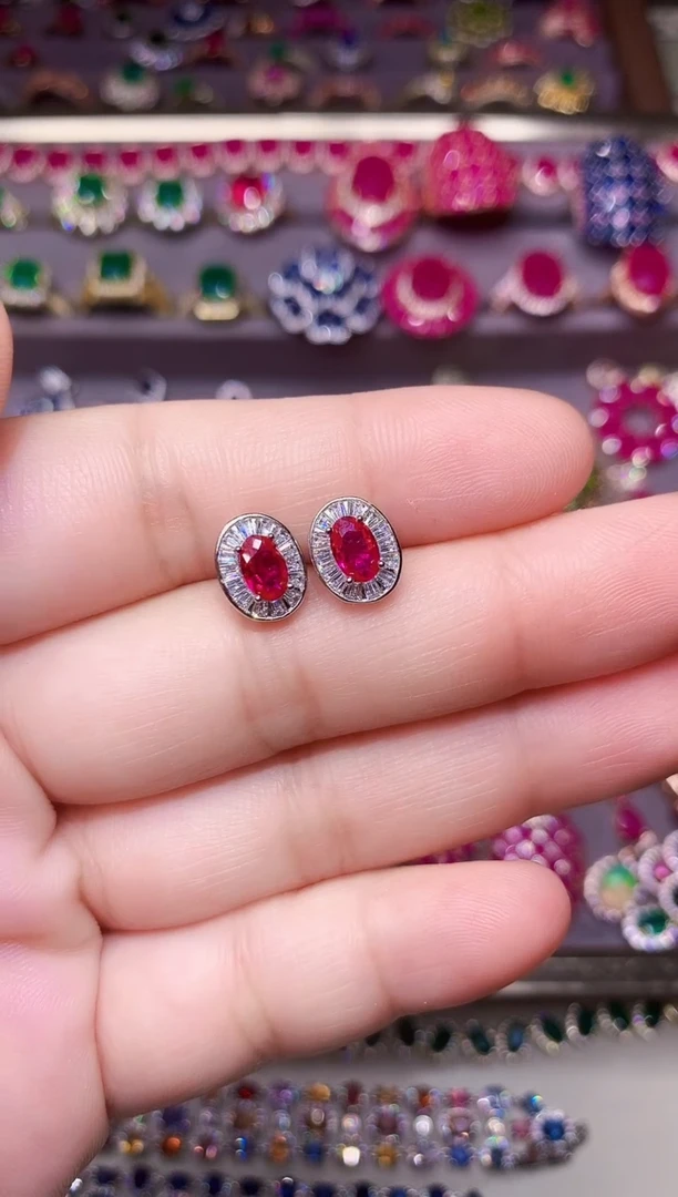 银S925镶嵌耳饰红宝石.....
