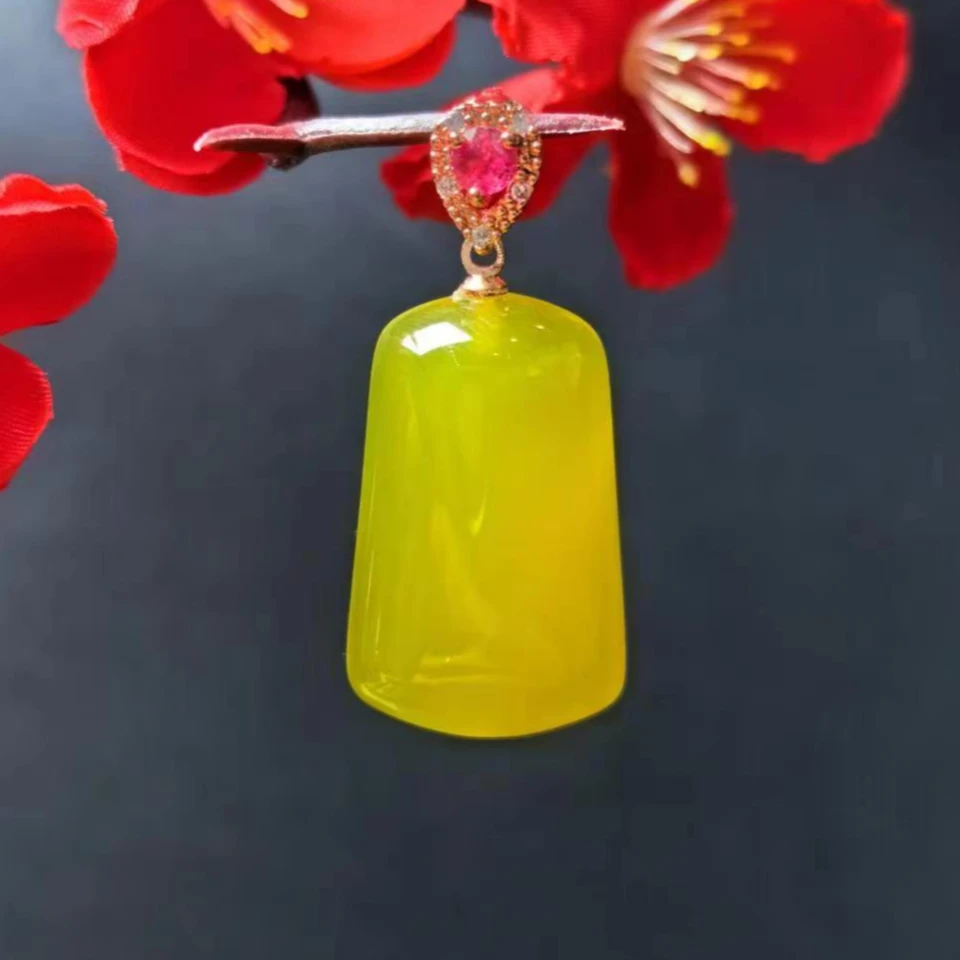 ST6134九品正黄皇极天玉玛瑙黄无事牌吊坠-配皮绳