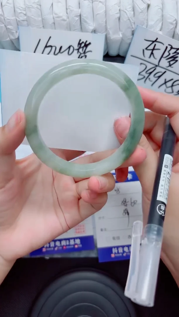 未镶嵌手镯石英质玉65-59