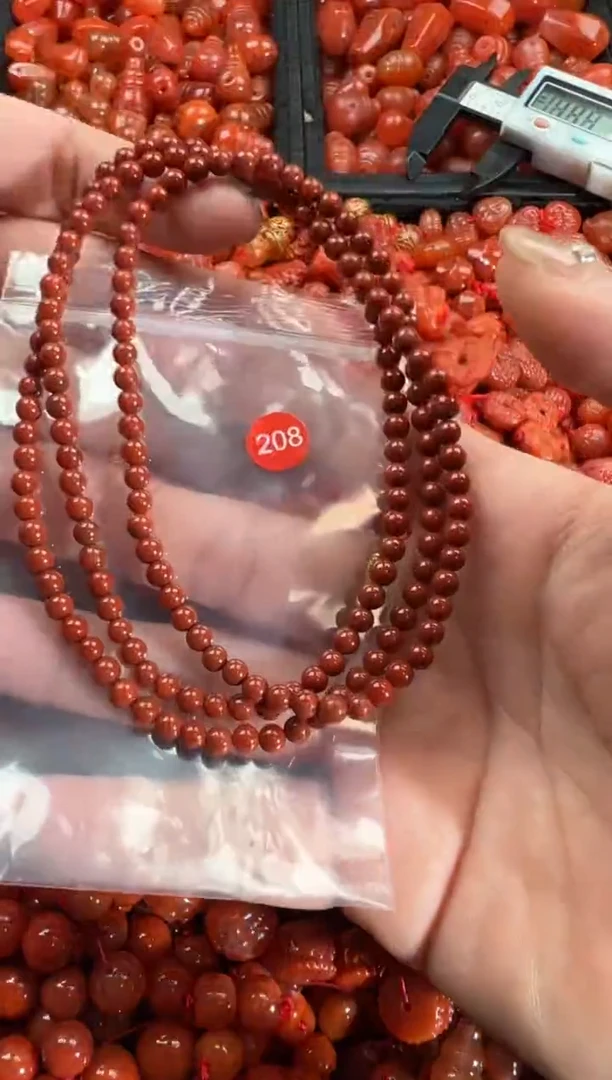 【闪购商品】南红玛瑙颈饰未镶嵌1