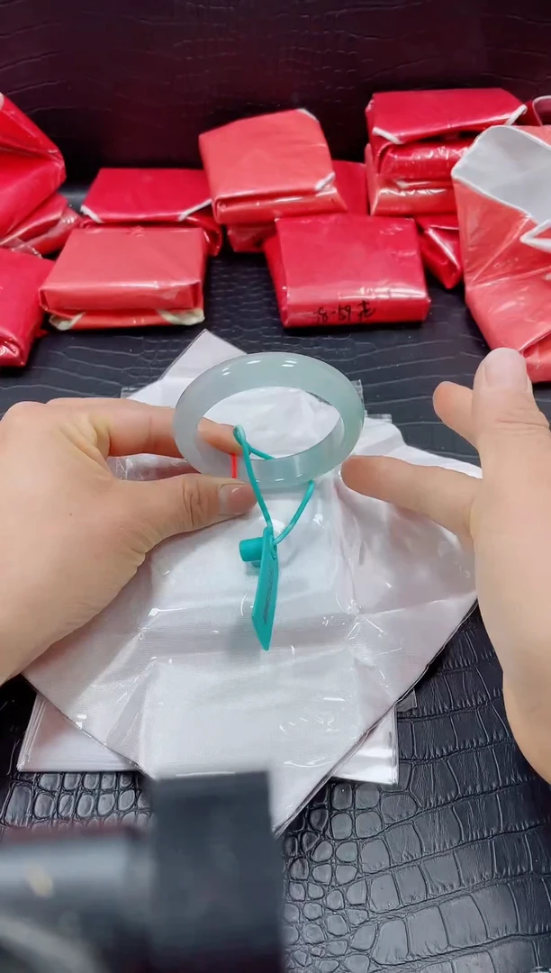 非金属无玲玲297号手镯55.9圈口