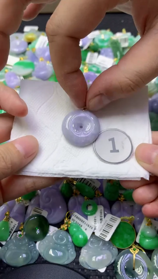 颈饰未镶嵌翡翠天然缅甸翡翠A货