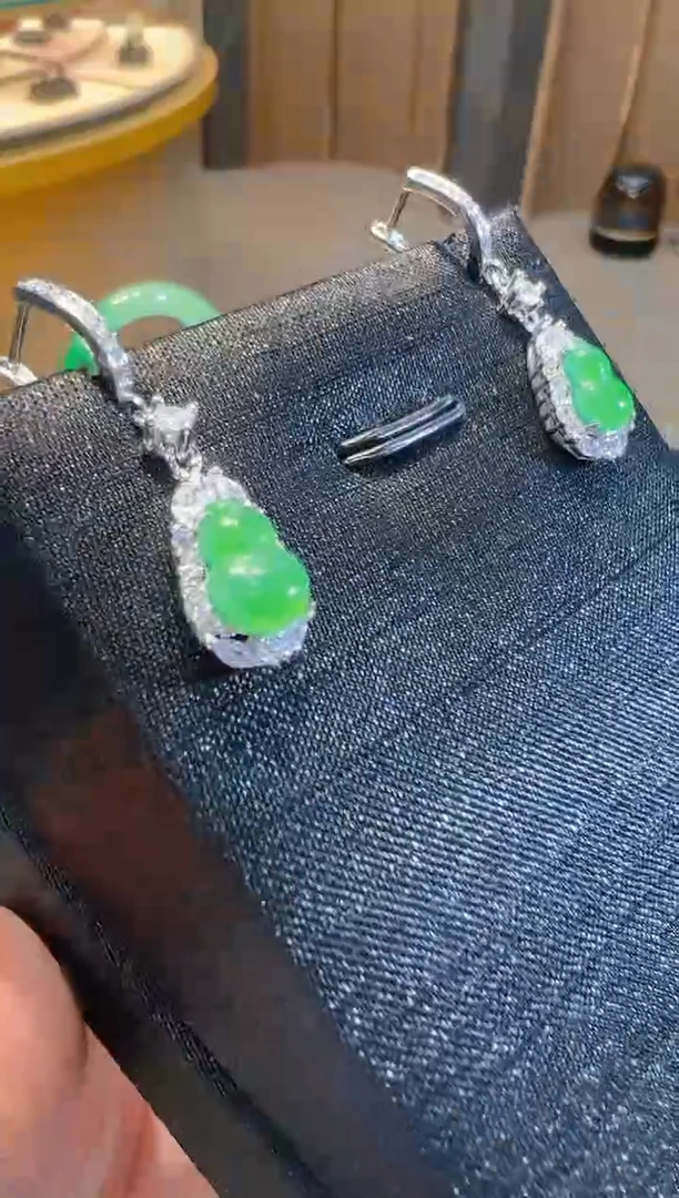 【闪购商品】翡翠耳坠银S925镶嵌多样性发货一件