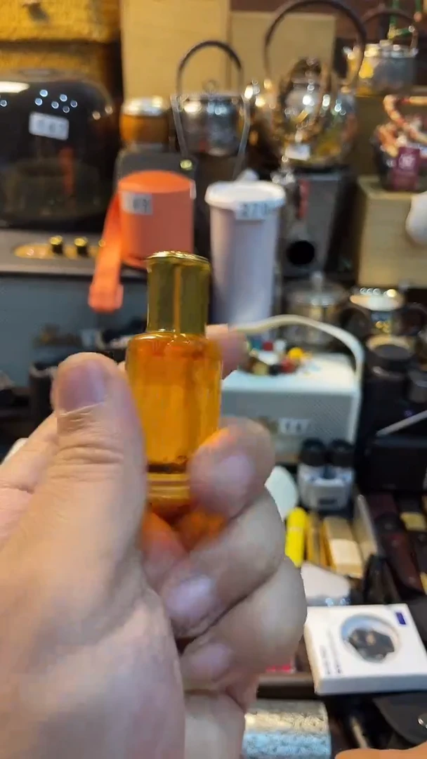 瓷片闪购商品 如图所示