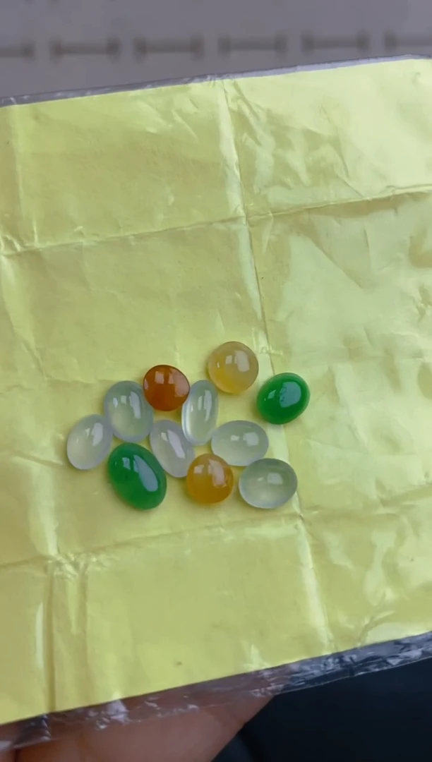 裸石翡翠天然翡翠蛋面10