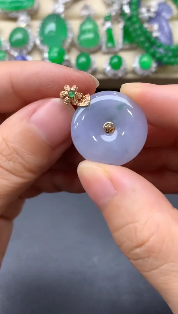 颈饰18K金镶嵌翡翠124-中国好珍宝