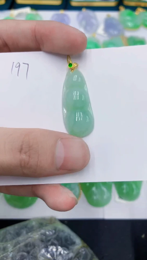 颈饰未镶嵌翡翠1111111