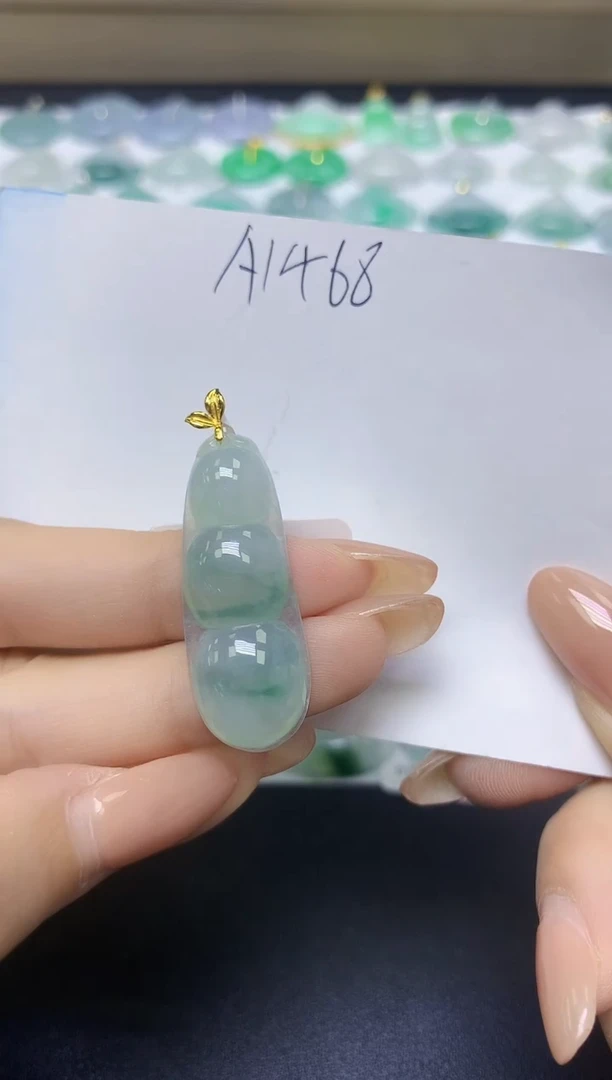 颈饰18K金镶嵌翡翠天然缅甸A货翡翠百元以上9元证书费自理