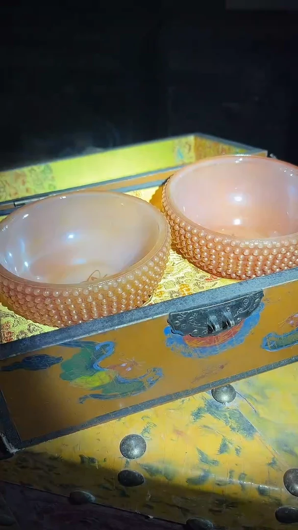 未镶嵌和田玉摆件碗.1件.白