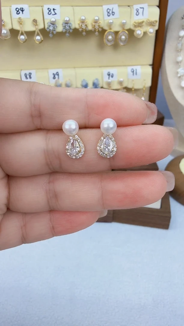 未镶嵌耳饰淡水珍珠金