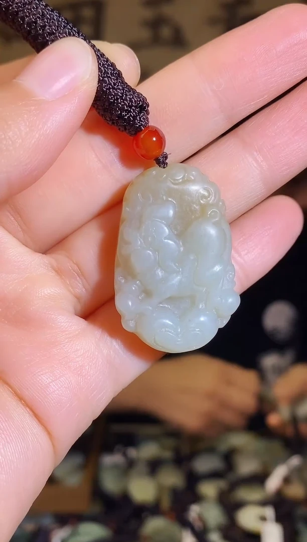 颈饰未镶嵌和田玉1