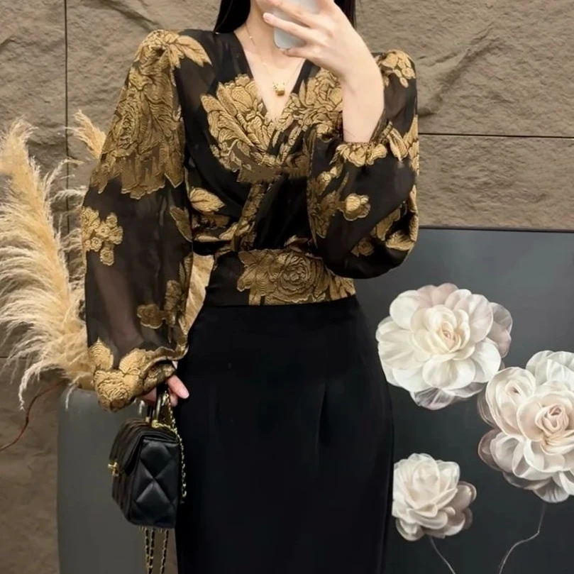 新中式修身短款灯笼袖上衣潮2025夏季韩版V领交叉长袖收腰衬衫女