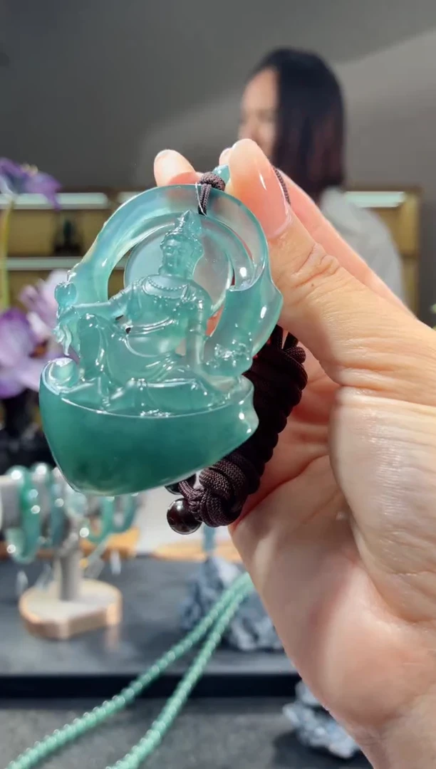 吊坠(不含链)未镶嵌翡翠观音