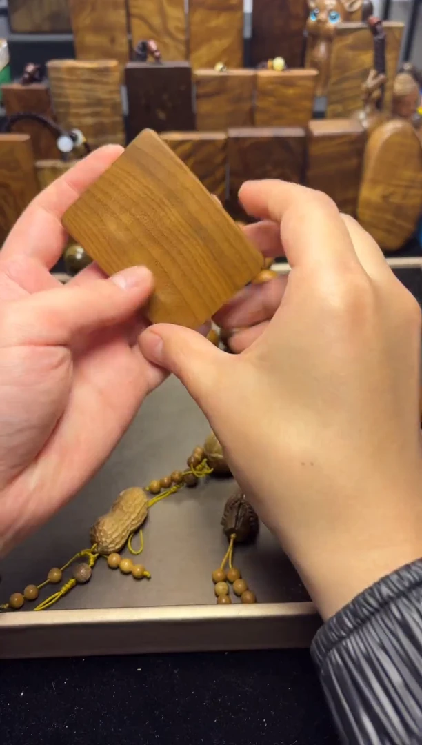 【闪购商品】楠木（金丝楠）手串/手链无事牌99