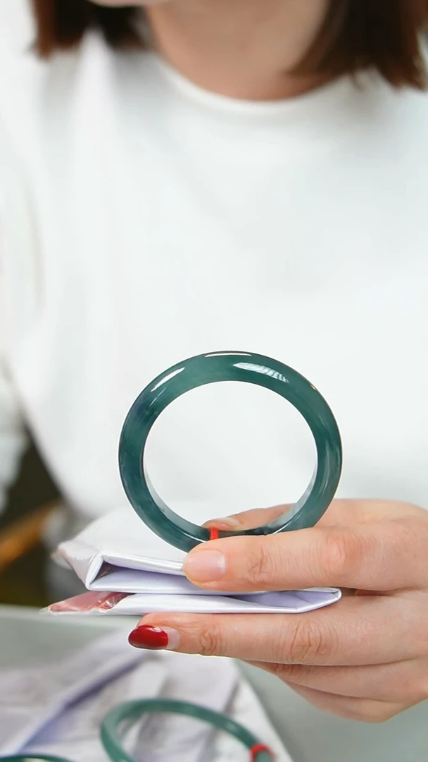 【闪购商品】翡翠手镯未镶嵌新春福利价54圈/GG/1