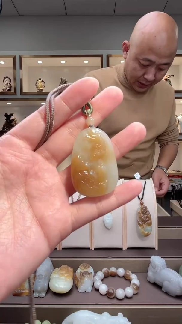 颈饰未镶嵌和田玉苏