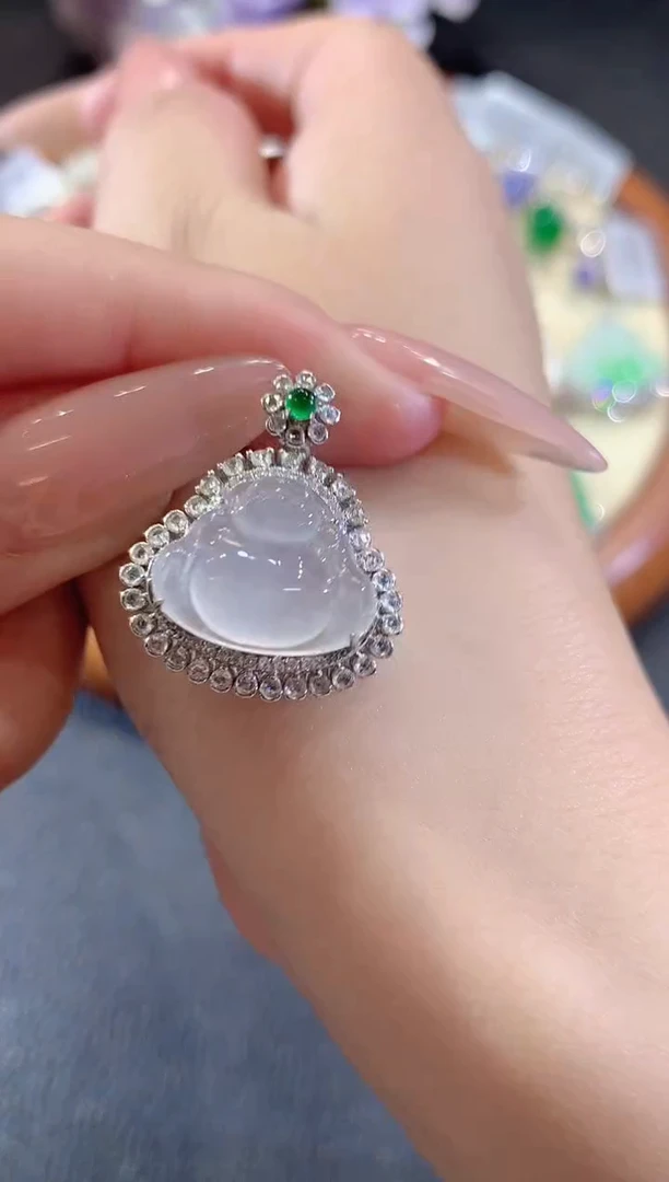 吊坠(不含链)18K金镶嵌翡翠C8