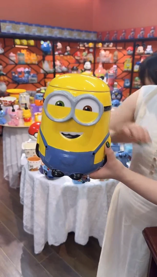 瓷片。@@小黄人鲍勃储物罐