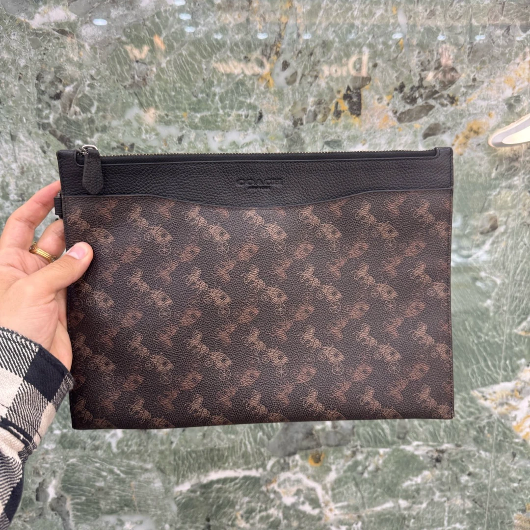 99新 COACH/蔻驰 手拿包 长30cm21.5高2cm宽