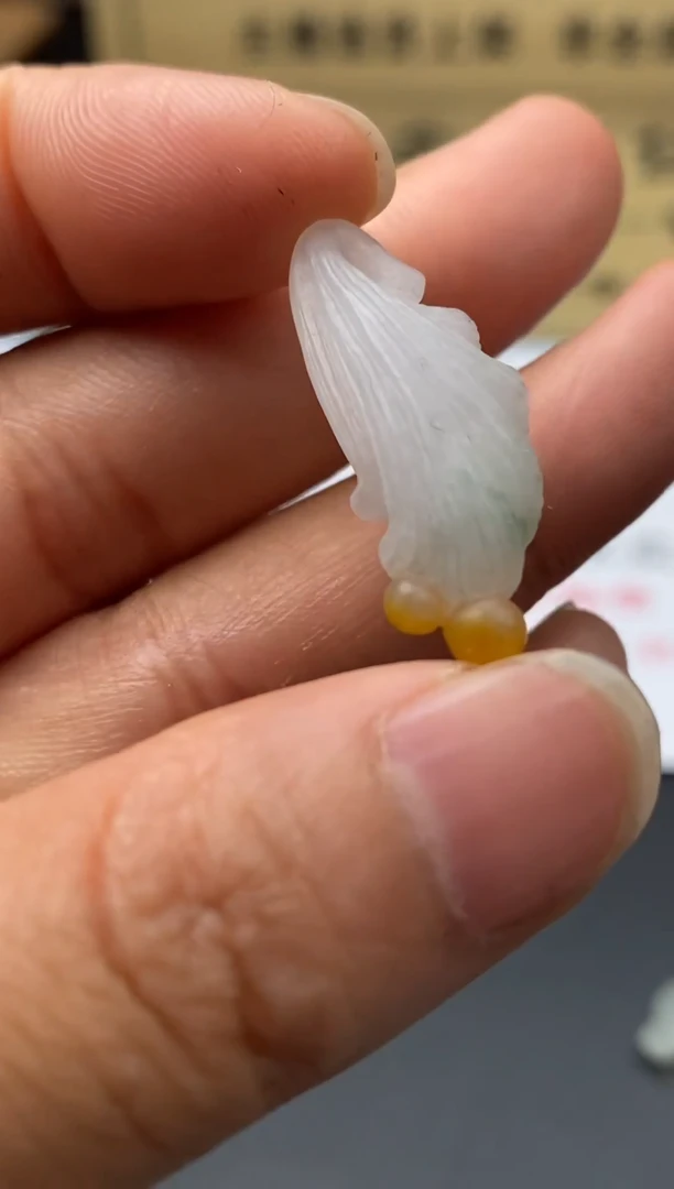 定制翡翠未镶嵌翡翠毛货~