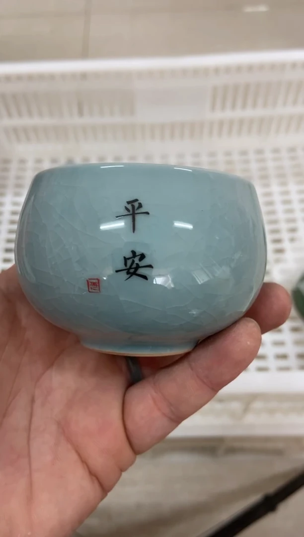 无运费险有瑕疵的摄影的产品有使用过的痕迹有点脏介意勿拍