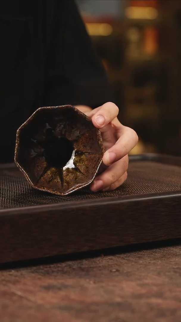 宜兴紫砂沉香木柴烧方杯
