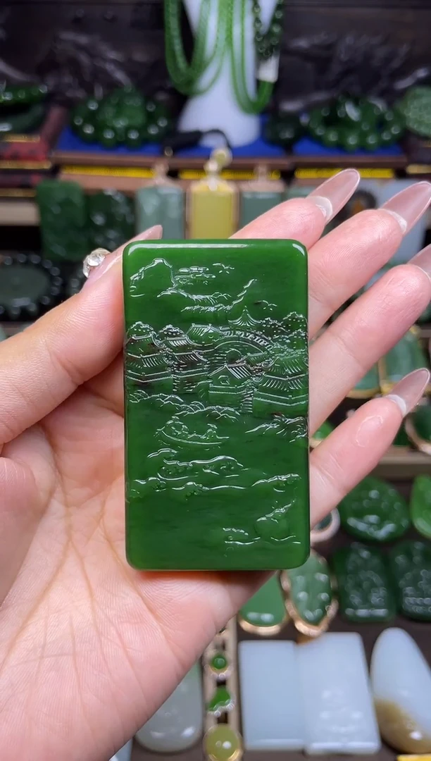 和田玉未镶嵌颈饰山水牌