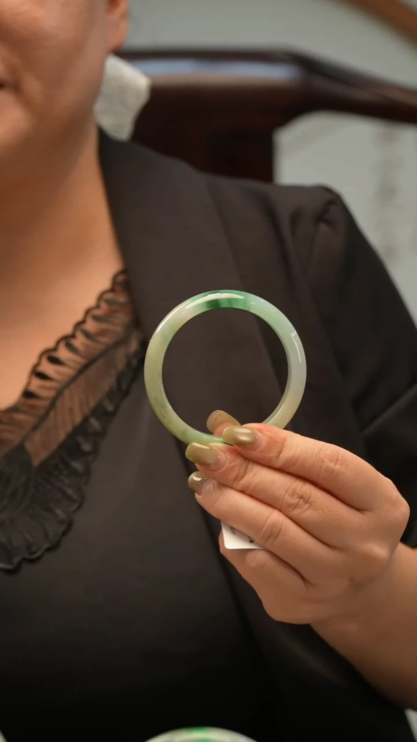 翡翠手镯未镶嵌58号