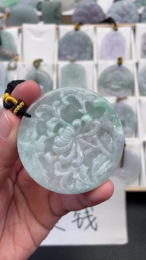 颈饰未镶嵌翡翠天然缅甸翡翠A货370