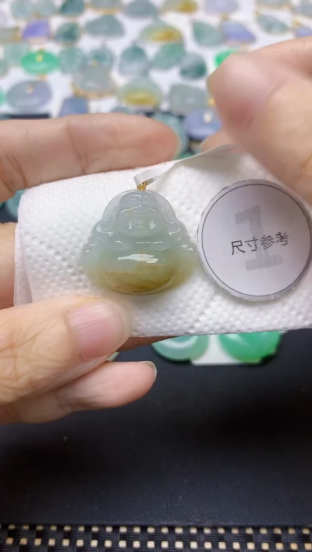 翡翠18K金镶嵌颈饰天然缅甸A货翡翠