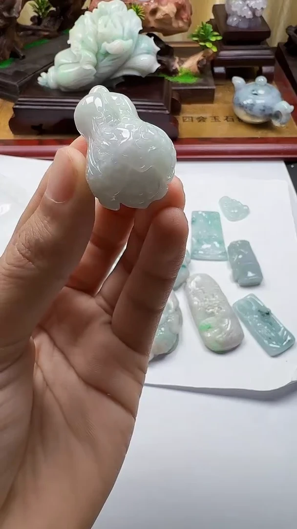 吊坠(不含链)未镶嵌翡翠1