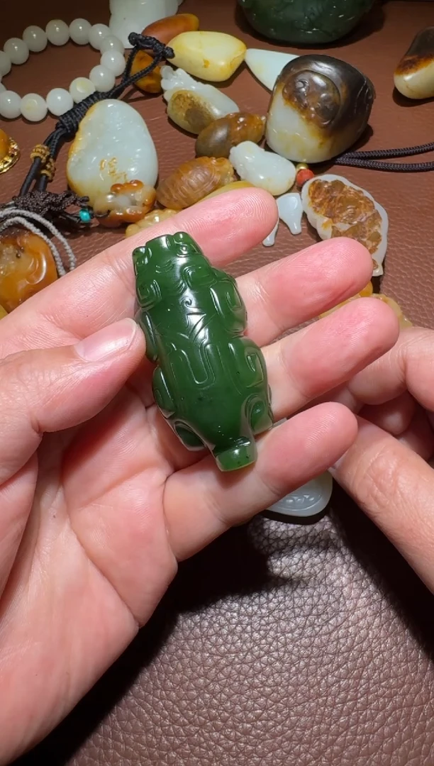 未镶嵌和田玉挂件沐*和田玉