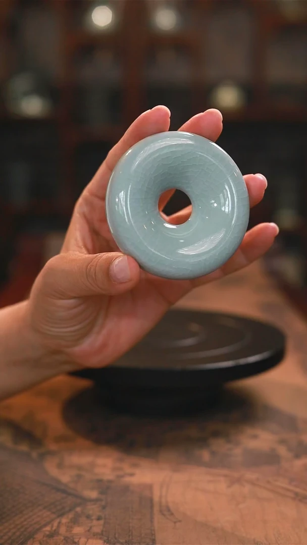 摆件原矿青绿釉平安扣