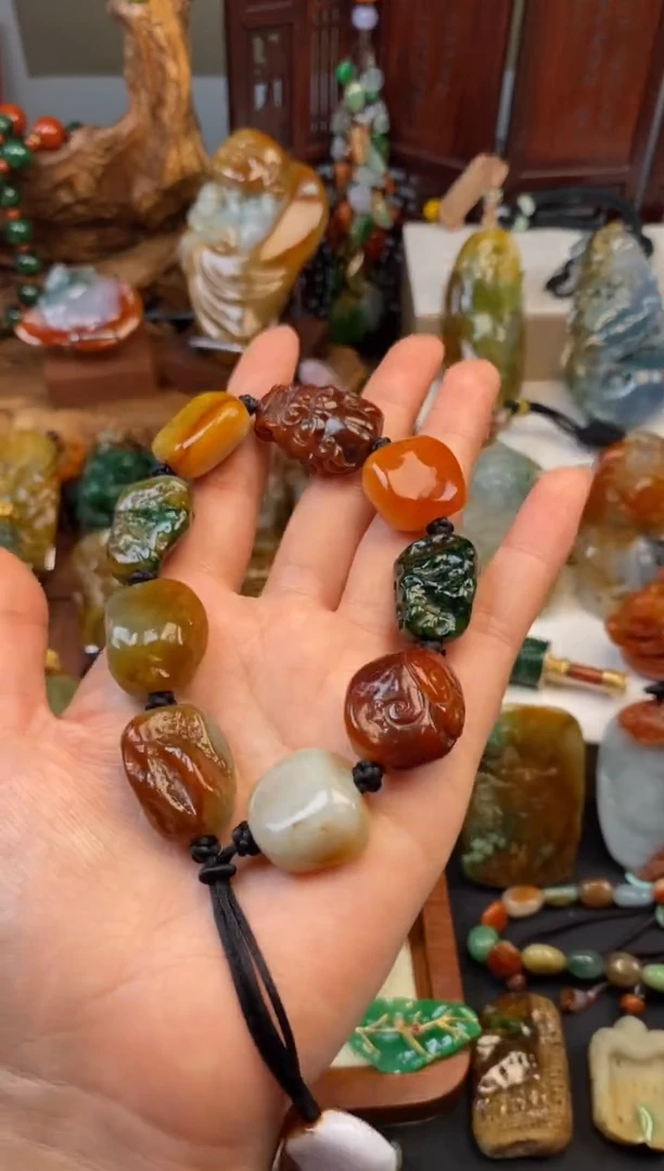 颈饰未镶嵌翡翠j***s手持