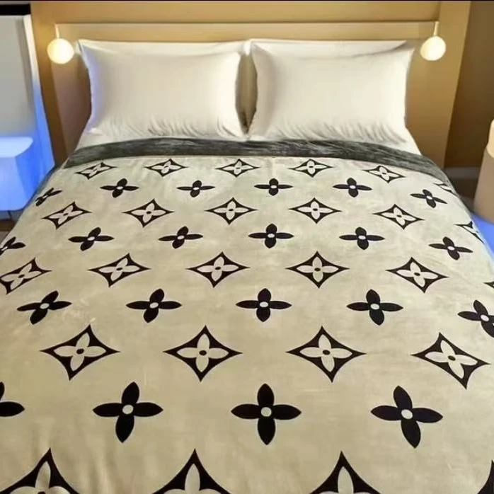 【反季清仓】老花四叶子被子石墨烯高端2.0*2.3双人被子