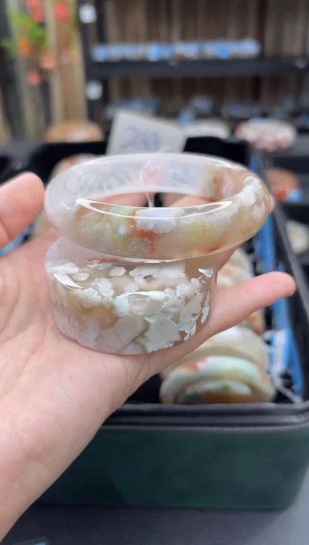 未镶嵌手镯石英质玉16(63圈赠送镯心)