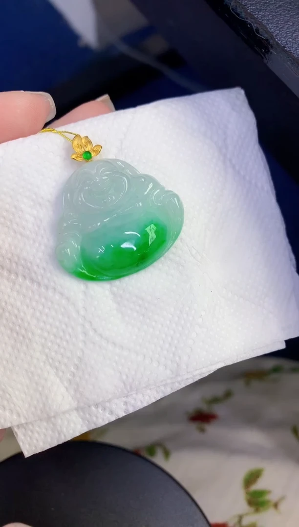 颈饰18K金镶嵌翡翠缅甸天然翡翠A货