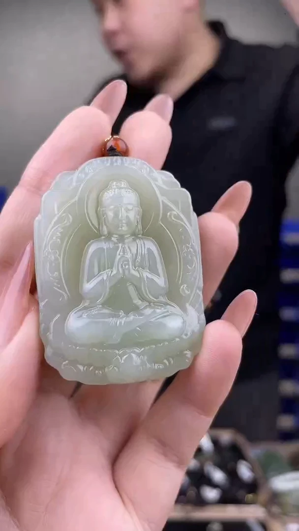 颈饰未镶嵌和田玉1