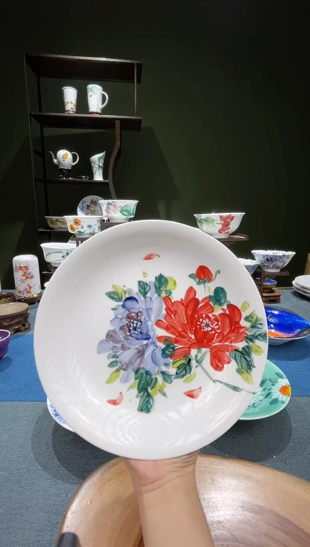 盘景德镇高温釉下彩8英寸窝盘双色牡丹