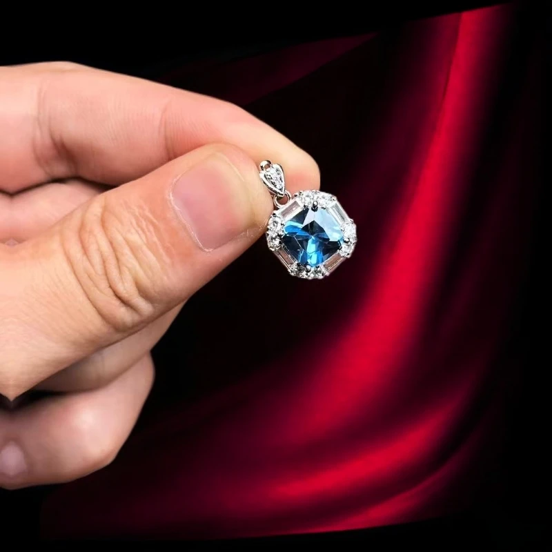 瑾萱高订名饰023-轻奢培育尖晶石精切合金吊坠