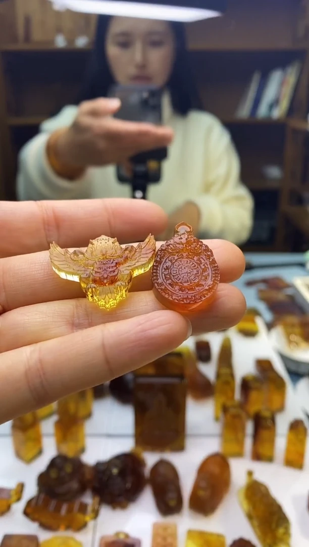 琥珀颈饰未镶嵌SN80-2（九宫八卦+大鹏鸟）手机挂