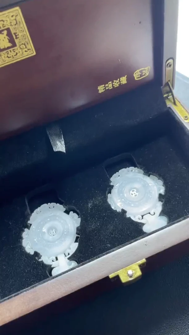 未镶嵌定制翡翠海*翡翠挂件一对（定金）