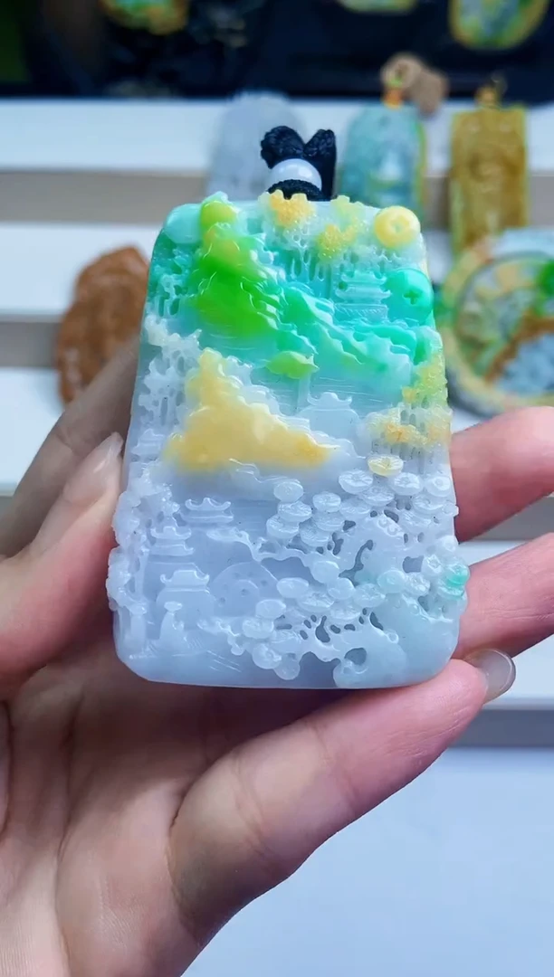 颈饰未镶嵌翡翠翡翠A货