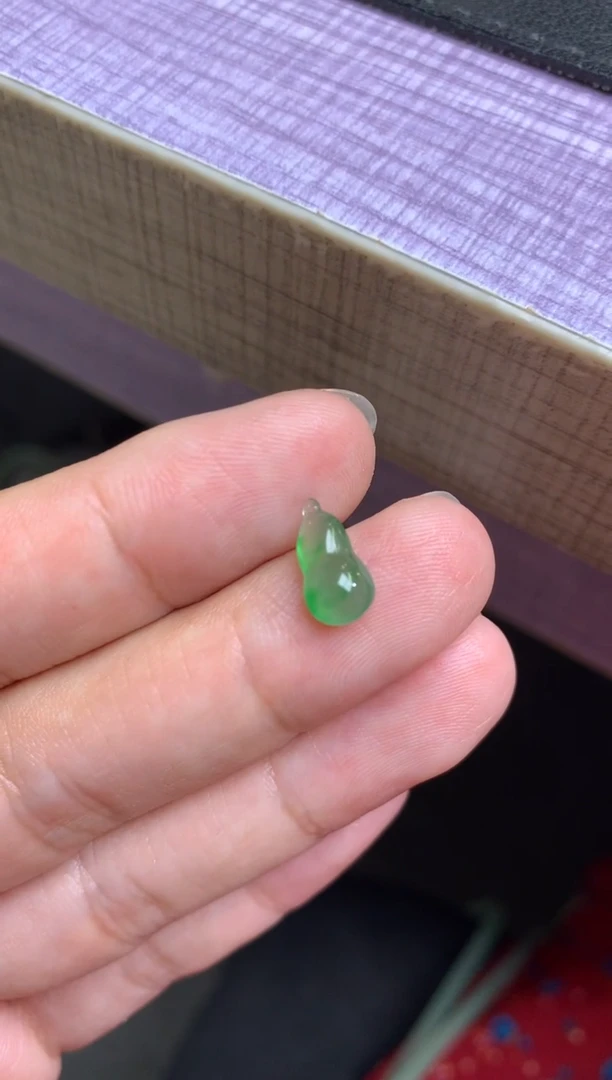 未镶嵌定制翡翠毛货