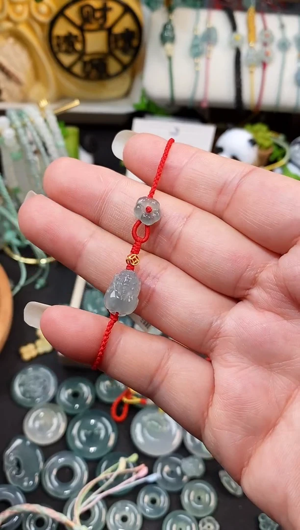散珠翡翠貔貅小花手绳 手围15