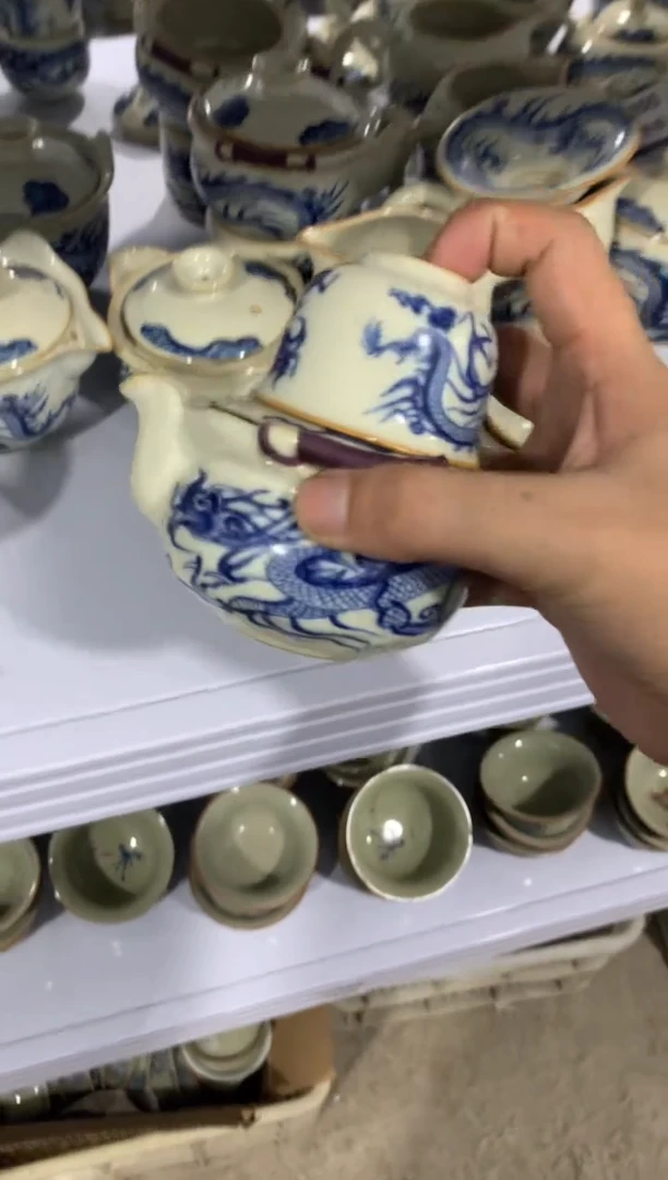 茶壶、盖碗、主人杯、客杯（轻轻微瑕介意勿拍）