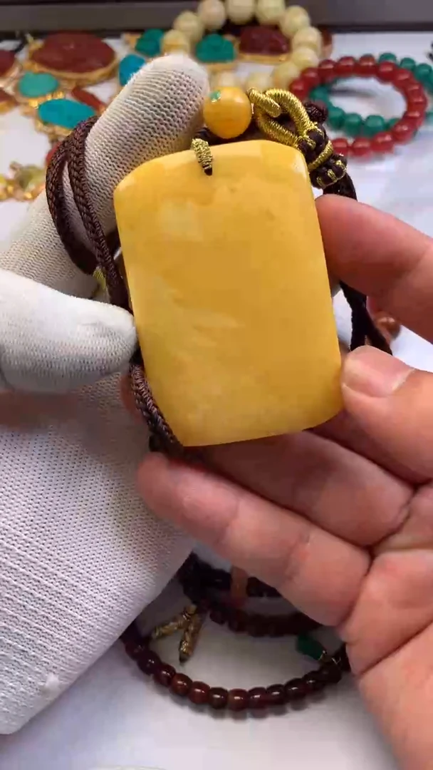 蜜蜡颈饰未镶嵌11